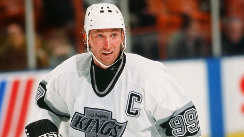 Gretzky málem Křídlem. Trejd do Detroitu byl proklatě blízko